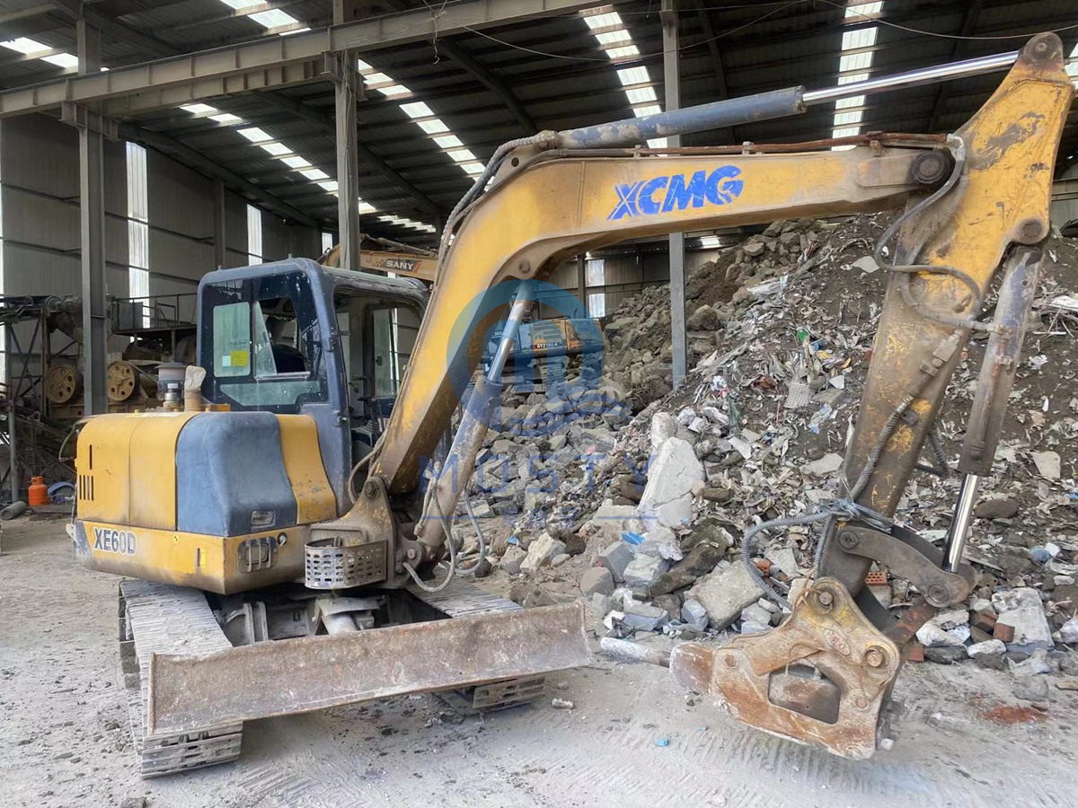 XCMG XE60D Used Exca