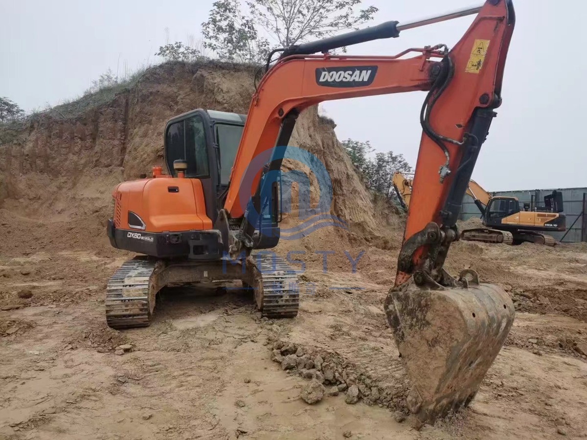 Doosan DX60-9C GOLD 