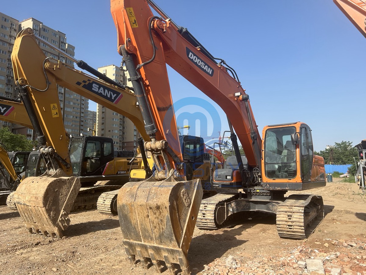 Doosan 230LC-9C Used